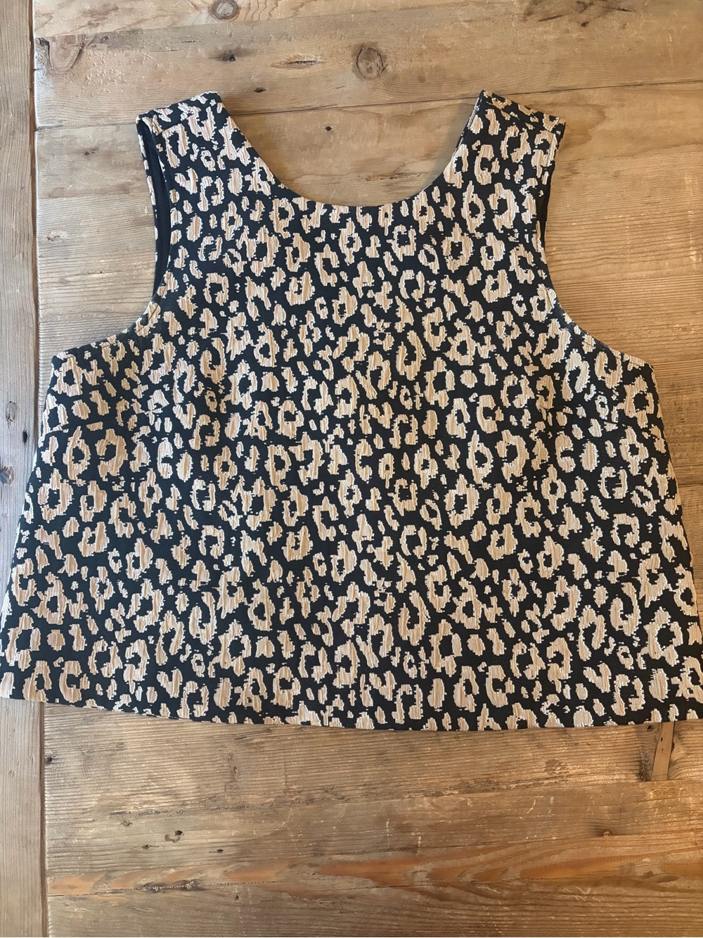 Maeve Sleeveless reversible Animal Print Crop Top vest in Black and Tam